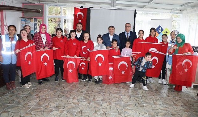 Dilovası'nda özel çocuklar gönüllerince eğlendiler