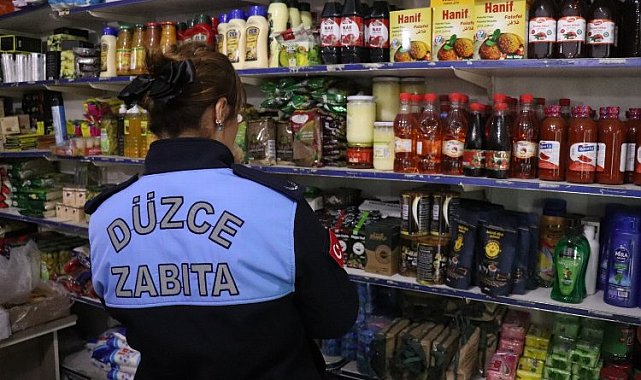 Düzce Zabıtası market denetimlerini sürdürüyor
