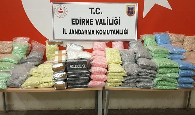 Edirne'de kilolarca uyuşturucuya el kondu
