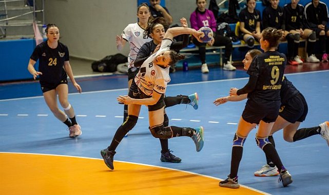 Hentbol Kadınlar Süper'de ilk devre sona erdi