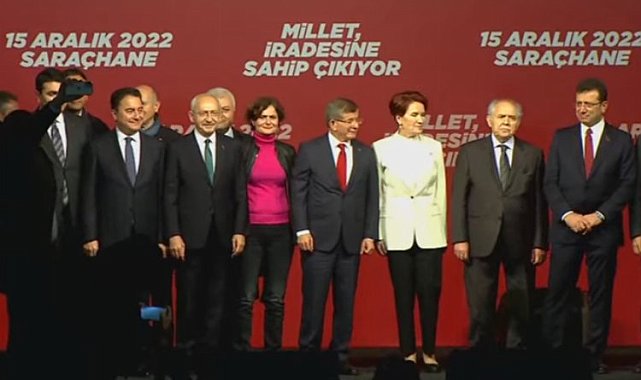 İstanbullular destek için Saraçhane'de buluştu... Altılı masadan 'demokrasi' vurgusu