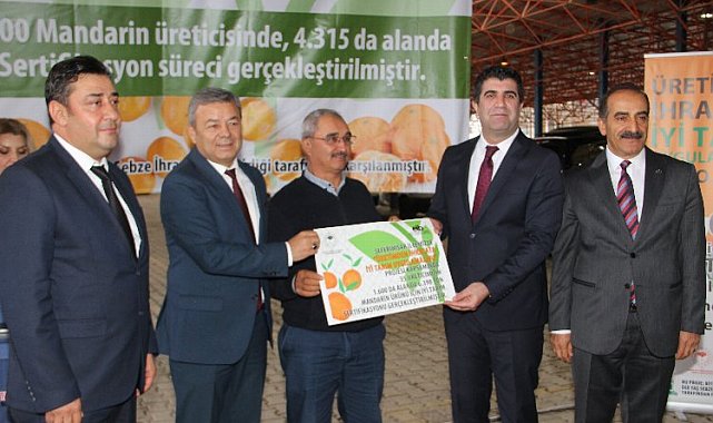 İzmir'de mandalina üreticileri 'İyi Tarım'la üretiyor