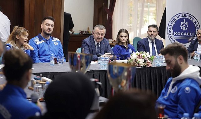 Kocaeli'nin şampiyon sporcuları kahvaltıda buluştu