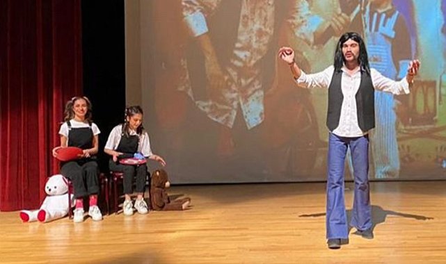 Kütahya'da 'Barış Manço ve Minik Vatanseverler' sahnelendi