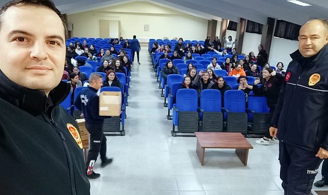 Manisa İtfaiyesi gençlerle buluşmayı sürdürüyor