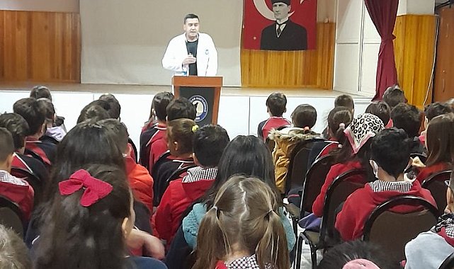 Manisa'da öğrencilere 'veterinerlik' mesleği tanıtıldı