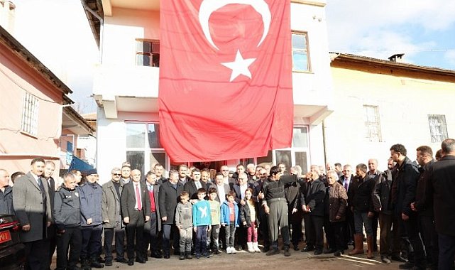 Memduh Büyükkılıç'a hizmet teşekkürü