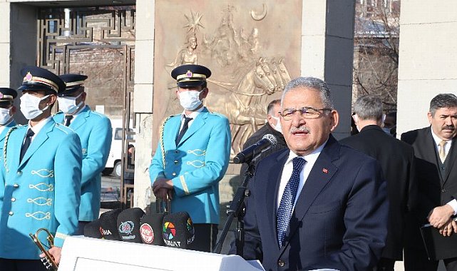 Memduh Büyükkılıç'tan Atatürk mesajı