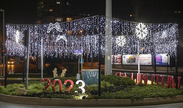 Mersin yeni yıla ışıl ışıl giriyor