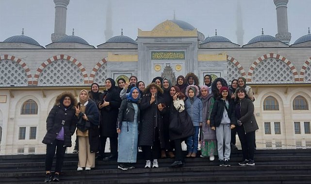 Mudanya'da Diyanet'ten liseli kız öğrencilere İstanbul turu