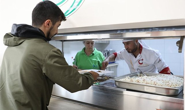 Anne Eli yemekhanesine yarıyıl tatili molası