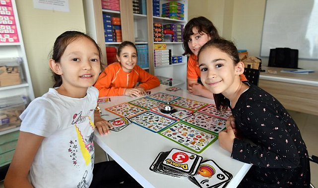Bursa Osmangazi'de 'Bilgi Evleri'de yeni dönem hazırlığı