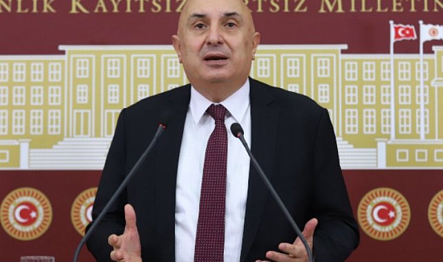 CHP'li Özkoç: Tarih millet için değil, koltuk için belirlendi