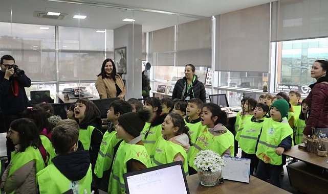 Çınar Çocuk Evi'nin minikleri gazetecileri unutmadı