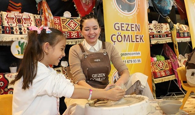 Çocuklar sanat ve eğlence atölyelerine akın etti