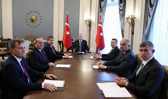  Cumhurbaşkanı Erdoğan, KKTC Başbakanı Üstel'i kabul etti