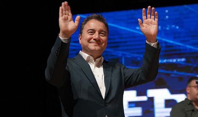 Davos'ta Babacan tur sürüyor