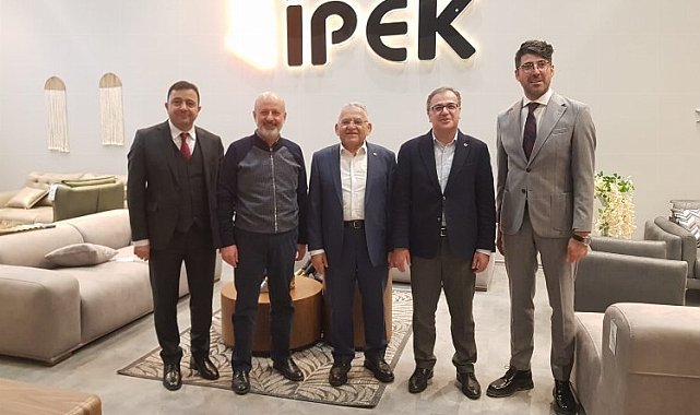 Dr. Memduh Büyükkılıç İstanbul Fuarı'nda