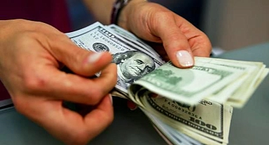 Holokost'tan Kurtuldu, Dolandırıcılıktan Kurtulamadı