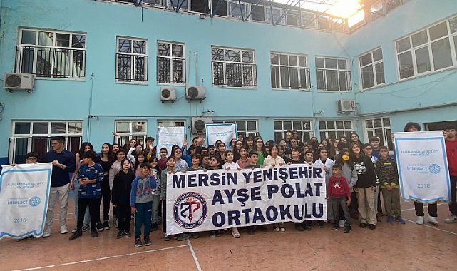 İnteractlardan ortaokul öğrencileriyle etkinlik