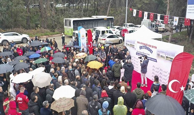 Öğrenci yurdu önünde kazalar bitiyor!