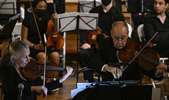 ABD'deki Türk Viyola Sanatçısından Depremzedeler İçin Konser