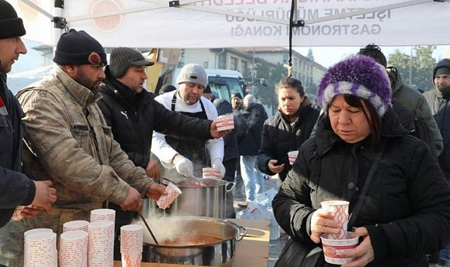 Afyon'dan 20 bin depremzedeye günlük sıcak yemek