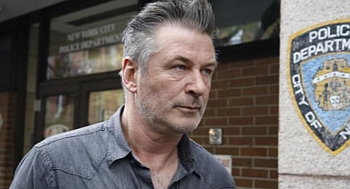 Alec Baldwin Kasıtsız Adam Öldürmekten Resmen Suçlandı