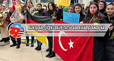 Almanya'ya Dönen Kurtarma Ekibini Türkler Karşıladı