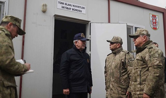 Bakan Akar, son deprem ardından yeniden Hatay'da