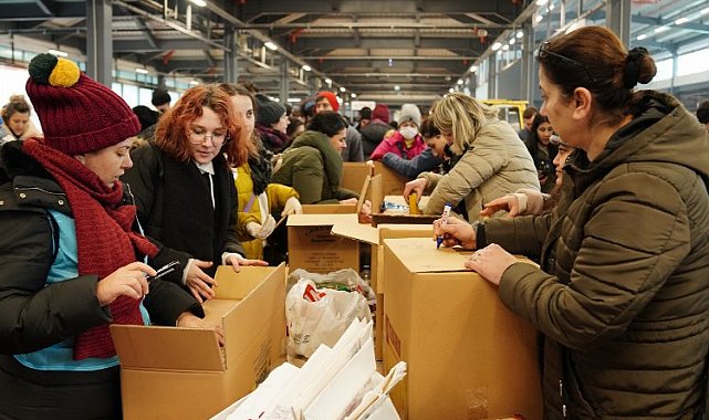 Beylikdüzü'nün gönülü ordusu dayanışma köprüsü kurdu