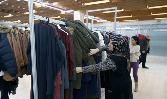 Bursa'da depremzedelere özel mağaza