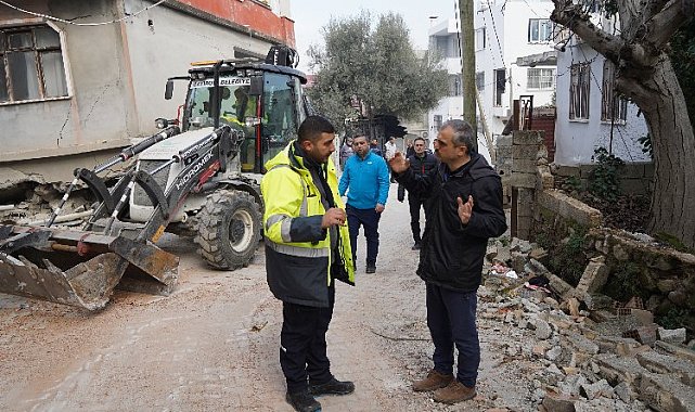Çayırova, Defne'de hayatı normale döndürmek için çalışıyor