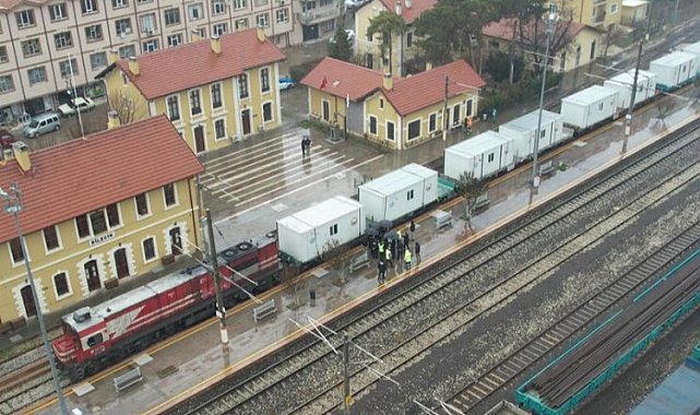 Deprem bölgesine yeni konteynerlerin sevkiyatı Bilecik'ten yapıldı