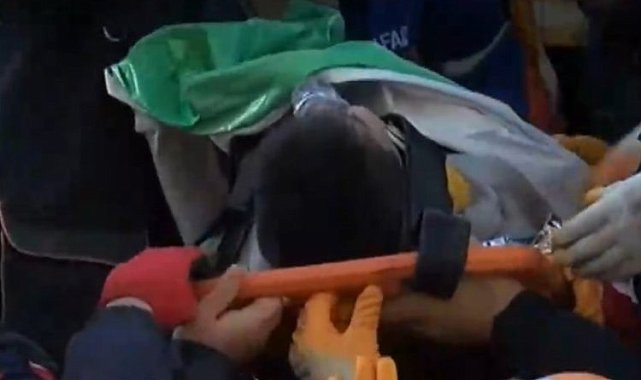 Diyarbakır'da anne ve çocuk 101 saat sonra kurtarıldı
