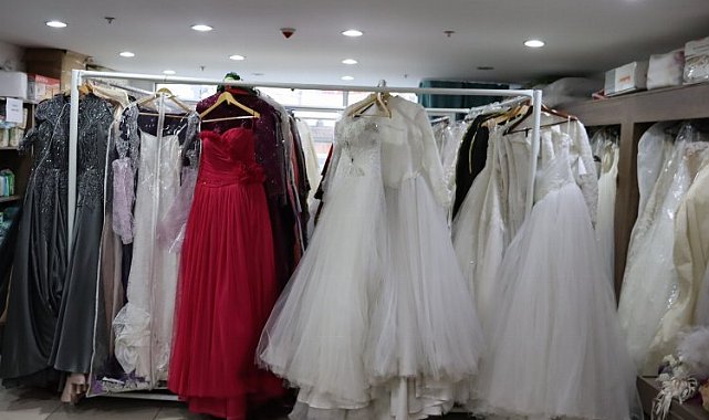 İzmit'te 'Dost Eller'de özel ürünler sahiplerini bekliyor
