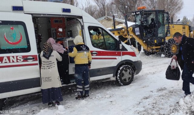 Karda yolları kapanan köyde ölüm kalım savaşı