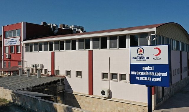 Kızılay Aşevi depremzedeleri bekliyor