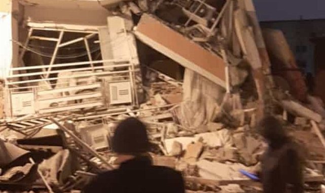 Kızılay ekipleri deprem bölgesinde