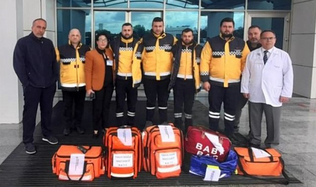 KKTC'den 10 kişilik tıbbi destek Türkiye için yola çıktı