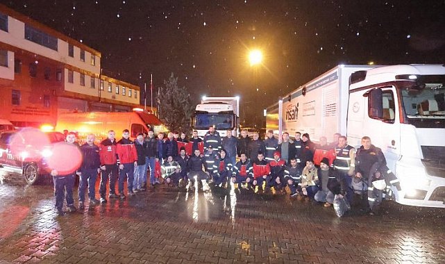 Kocaeli tüm ekipleriyle afet bölgesine yola çıktı
