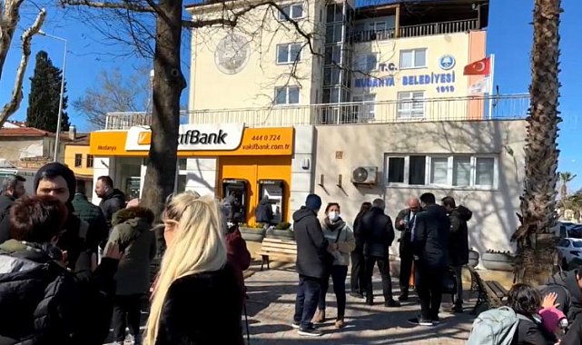 Mudanya Belediyesi'ne isyan etti, açlık grevine başladı