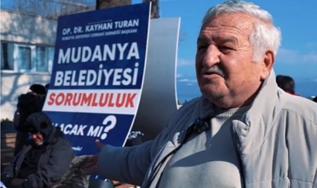 Mudanya'da açlık grevi yapan Dr. Turan'a vatandaşlardan destek