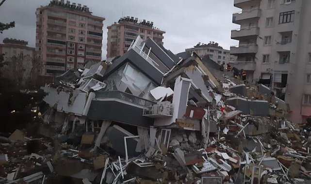 Nevşehir Belediyesi ekipleri deprem bölgesinde