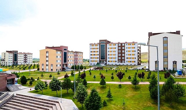 Nuh Naci Yazgan Üniversitesi kapılarını K.Maraş'a açtı