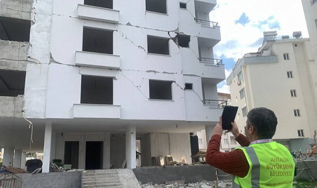 Osmaniye'de hasar tespit çalışmaları sürüyor