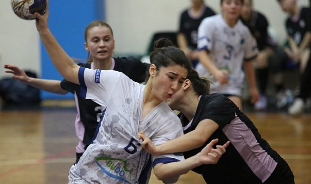 Poyrazın Kızları zirvedeki yerini sağlamlaştırdı