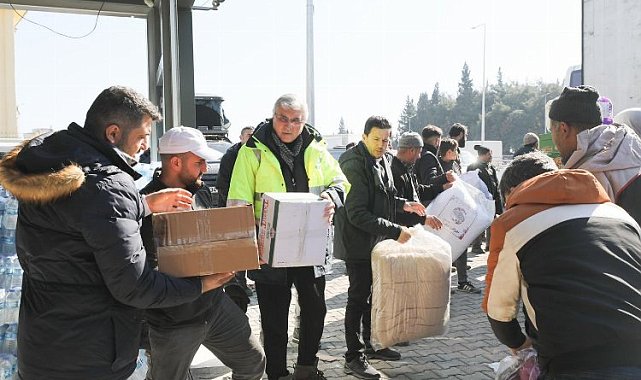 Sakarya'dan 30 bin gıda kolisi de ulaştırılacak