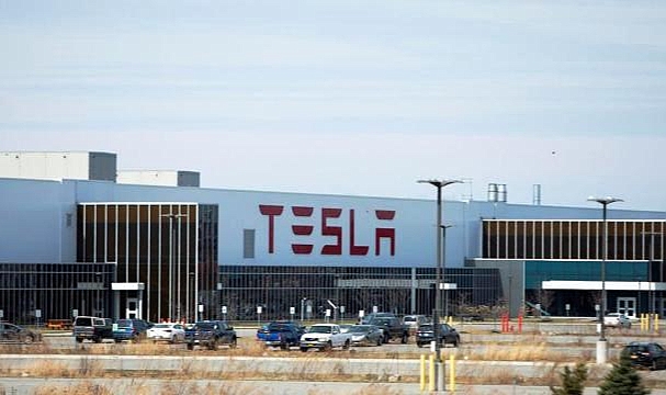 Tesla: "işçileri sendikalaştıkları için kovmadık"