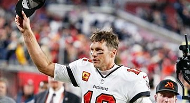Tom Brady, NFL Kariyerine Nokta Koydu
